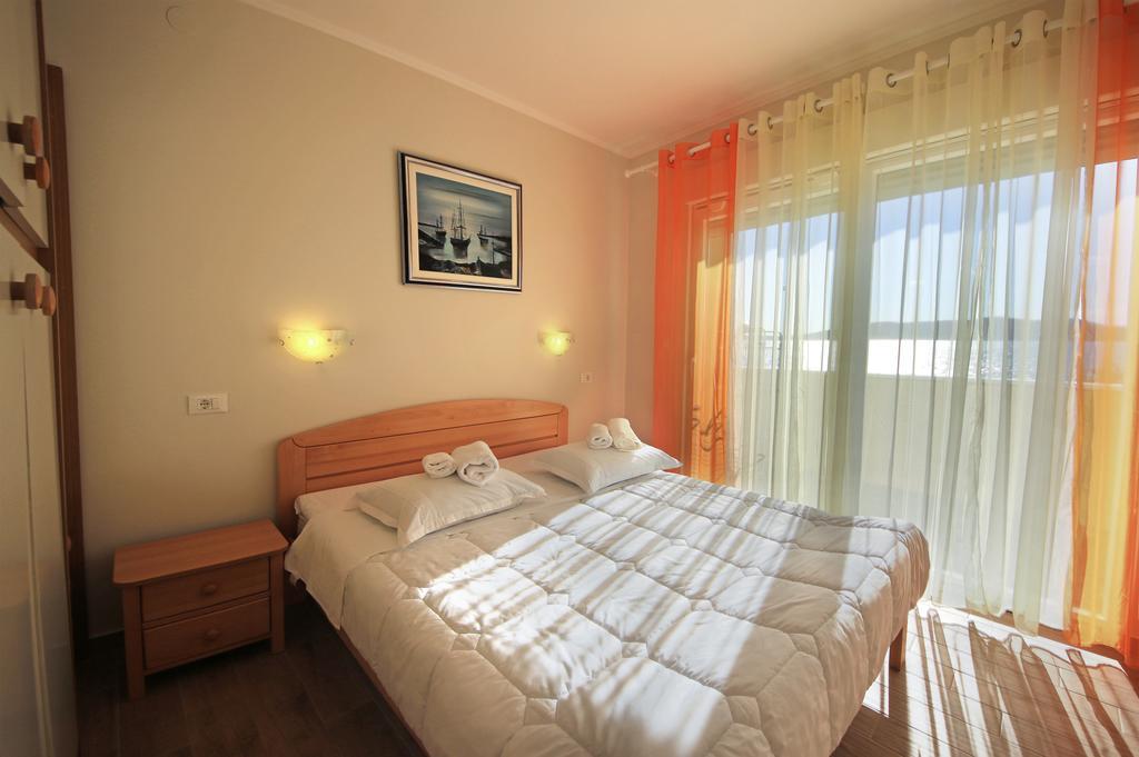 Apartments Superba Бродарица Экстерьер фото